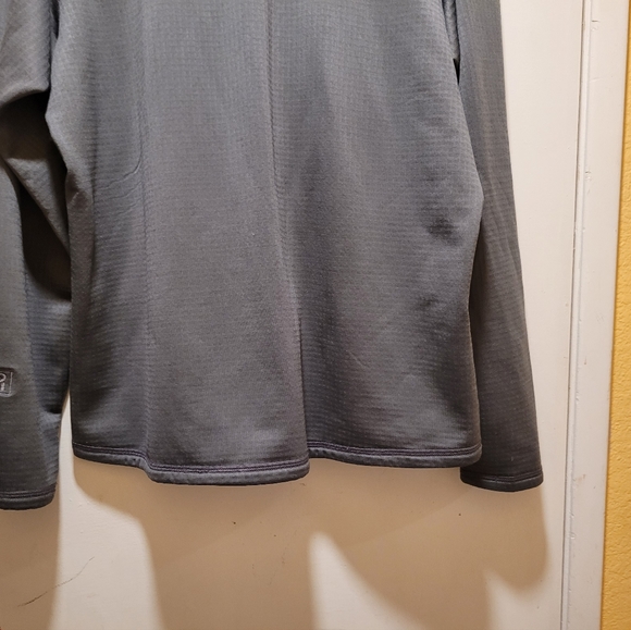 Patagonia long sleeve - Picture 8 of 10